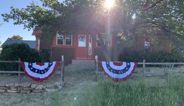 Rustic Country Homestead located in beautiful Dolores, CO *air conditioned*