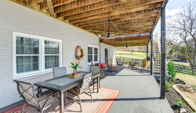 Rustic Cowboy Ranch Retreat Stay Near Nashville