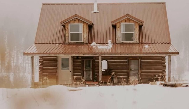 Rustic Cozy Cabin In The Okanogan Highlands