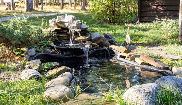 Rustic Cozy Cabin with hot tub