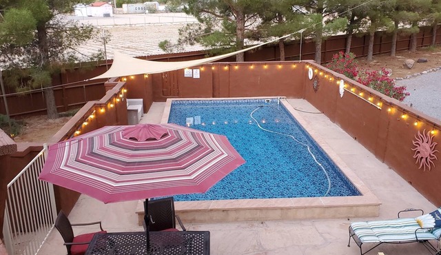Rustic Death Valley Lodge Home 3Bd2 Ba Pool Fire pit