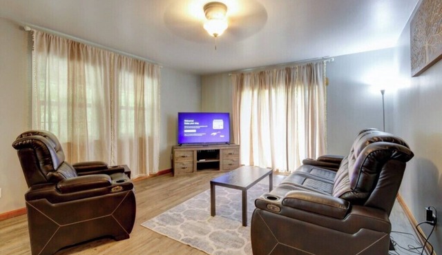 Rustic Dover Private Getaway Near Lake!