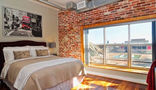 Rustic Downtown Living - 1BR/1.5BA