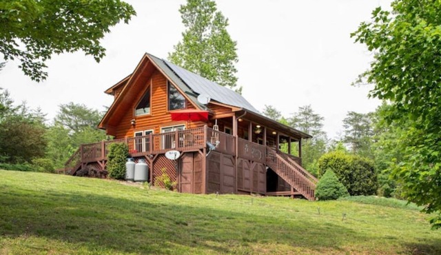 Rustic Eco-friendly Log Cabin Stunning Views 2+acres