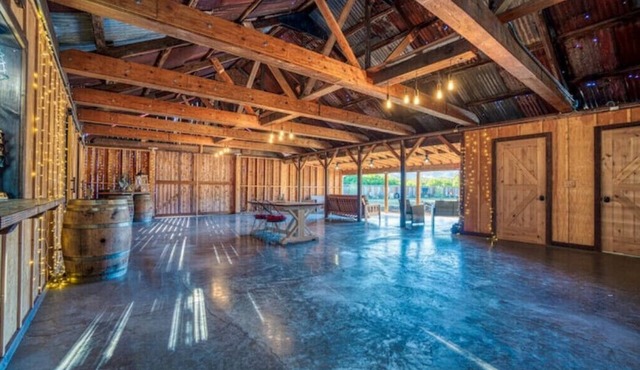 Rustic Farm! Villa+Barn+Glamping+Animal Experiencen