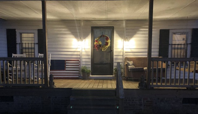 Rustic Farmhouse at Chandler Lodge