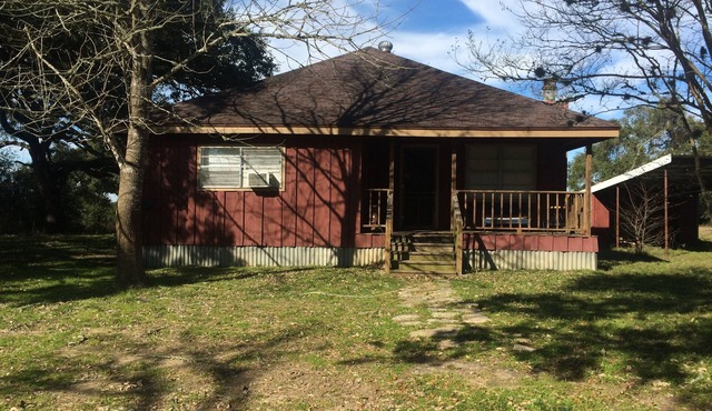 Rustic Farmhouse near Brenham/College Station