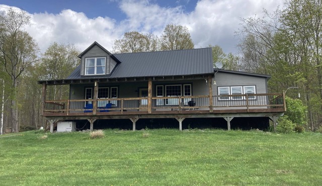 Rustic farmhouse w/gorgeous views, a hot tub, no cleaning fees, & many updates