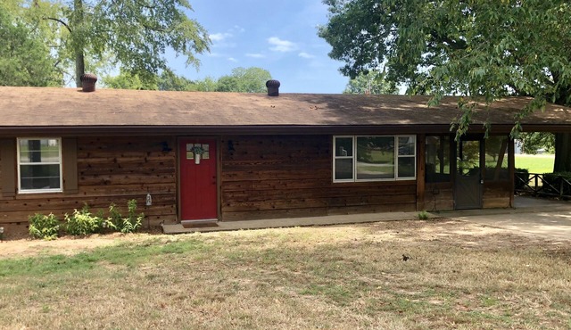 Rustic Gem at Kentucky lake