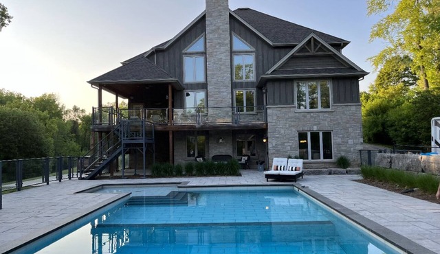 Rustic Getaway in beautiful St.George. nEnjoy a finish spa and boho picnic!