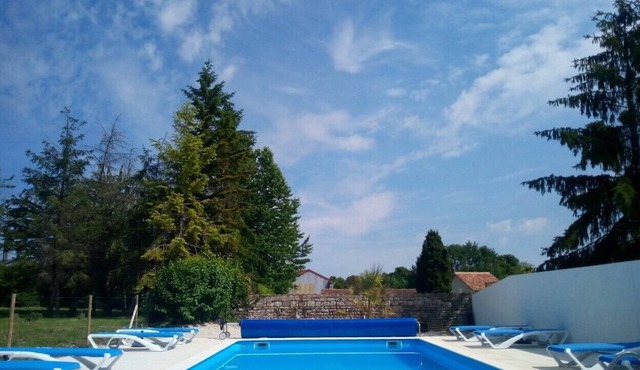 Rustic Gites - sleeps 10 people with private pool near Chef Boutonne