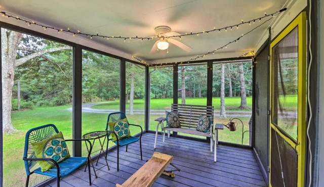 Rustic Hideaway with Fire Pit Less Than 1 Mi to River!