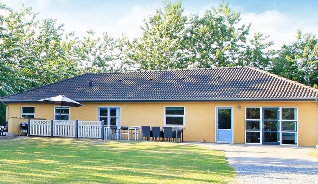 Rustic Holiday Home in Hojslev with Sauna