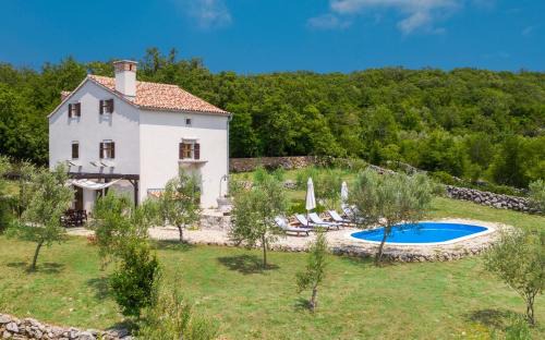 Rustic Holiday house Harmonie with private pool and large garden - Kapovci, Island Krk