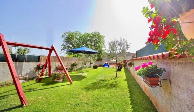 Rustic Holiday House / pet friendly / wifi