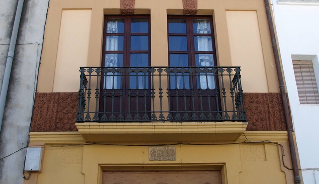 Rustic house near Delta del Ebro