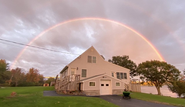 Rustic House on St. Lawrence river with million dollar view and dock space