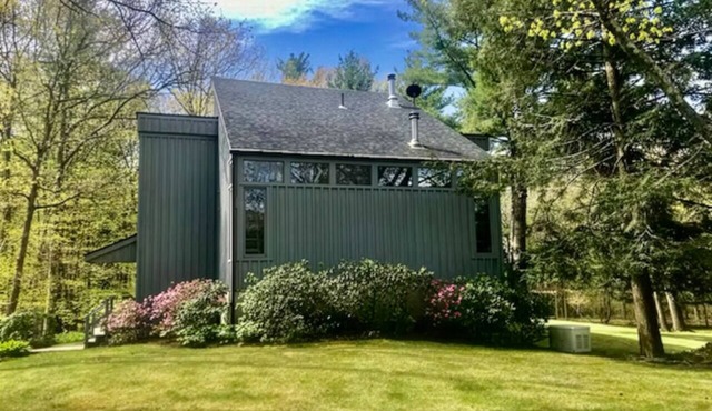 Rustic Hudson Valley Artist's Home