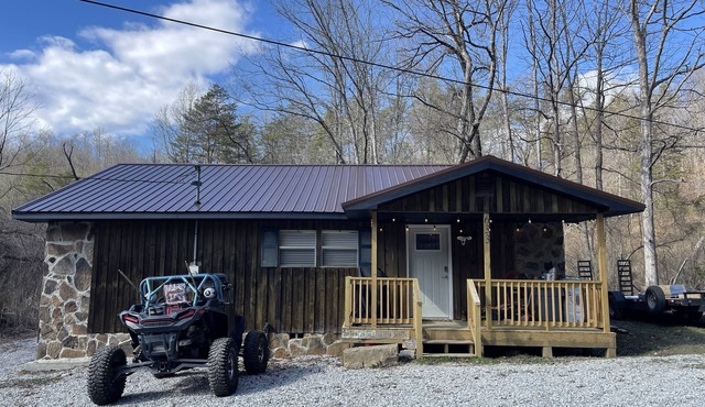 Rustic K&M Retreat: Fire Pit, Trail Access