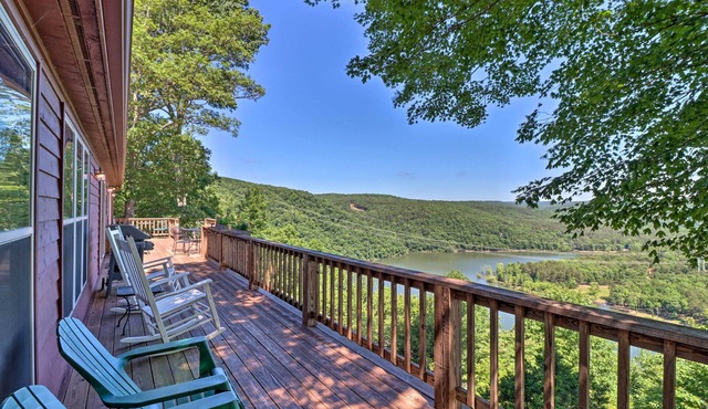 Rustic Lake-View Home Near Greers Ferry Lake
