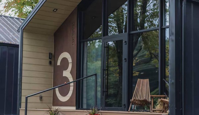 Rustic Lakefront Chalet #3/Pocono,5 min Camelback