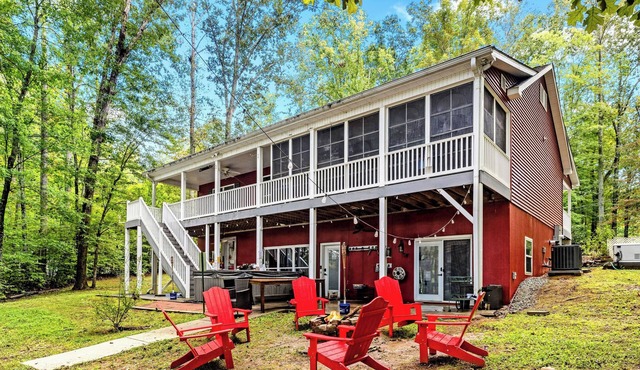Rustic Lakefront Oasis - Hot Tub, Game Room, Kayaks/Canoes, and Fishing Rods