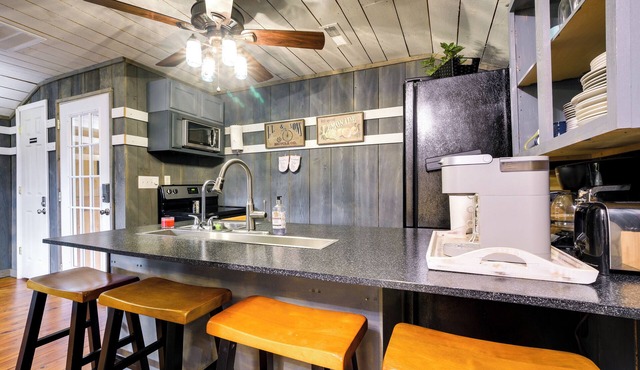 Rustic Liberty Retreat w/Private Patio & Gazebo!