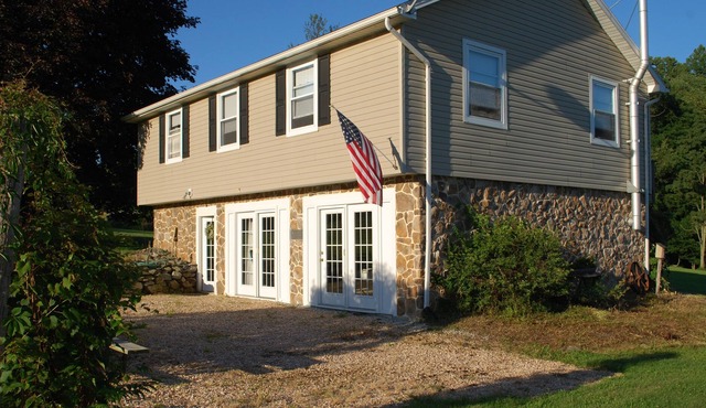 Rustic Lodge In The Blue Ridge Mountains, 8 Miles South Of Gettysburg