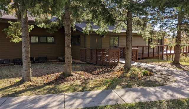 Rustic Lodge near Lake Superior