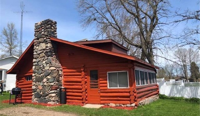 Rustic log cabin built in the 1900's! On Private Lake with Great Fishing.