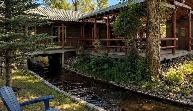 Rustic Luxury Lodge - Sleeps 10