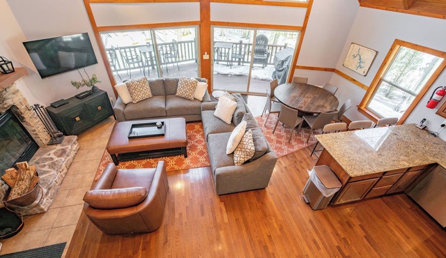 Rustic Luxury w/Hot Tub, Dock & Views