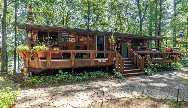 Rustic Main House on Horsehead Lake with Snowmobile Access