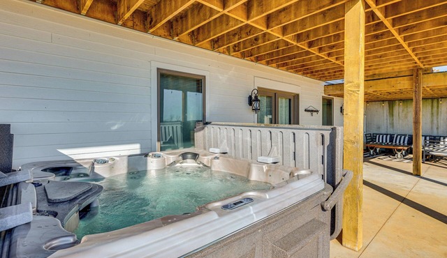 Rustic Missouri Vacation Rental w/Hill Views!