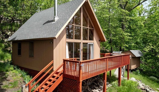 Rustic-Modern Chalet w/Fire Pit, Deck & Views in Slanesville, WV