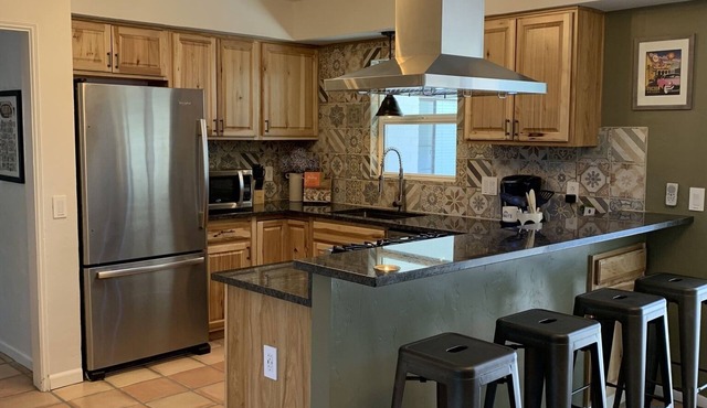 Rustic Modern Home Near the UofA and Downtown