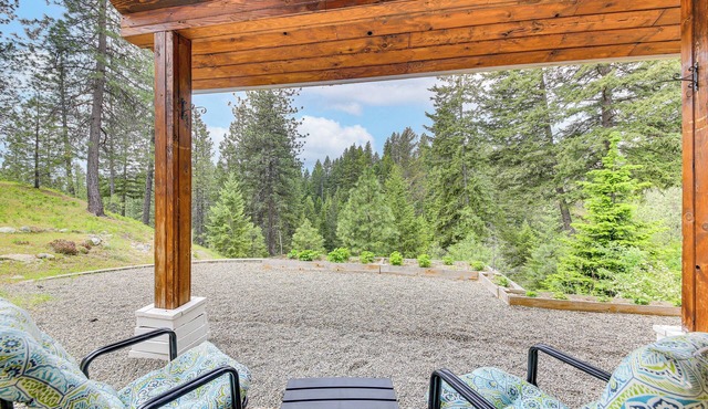 Rustic & Modern Home w/Forest Views in Newport!