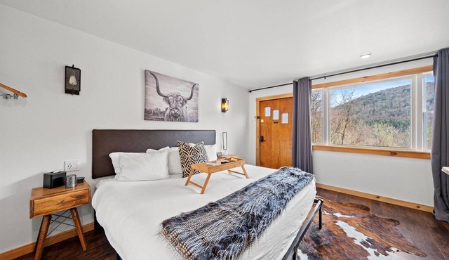 Rustic Modern Retreat with a Cozy Charm.