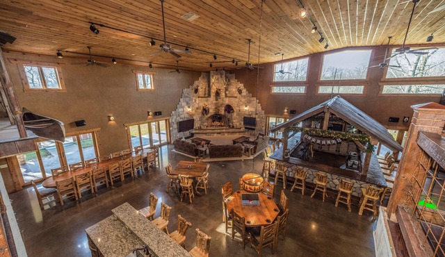 Rustic One of a Kind Private Residence, Sleeps 33