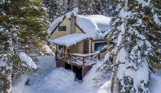 Rustic & Peaceful Silver Fork Mountain Retreat