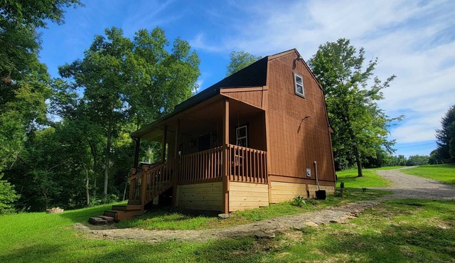 Rustic Private Cabin on 30 acres w/Loft/Firepit/Secluded/Trails