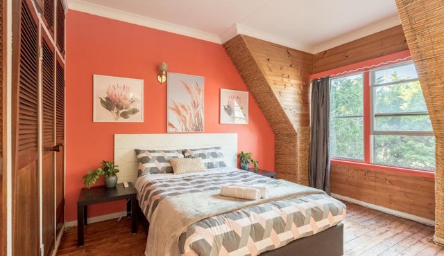 Rustic Private Room in Waterfront Beach Retreat 9 - SHAREHOUSE