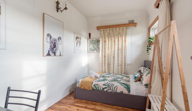 Rustic Private Room in Waterfront Beach Retreat 4 - SHAREHOUSE