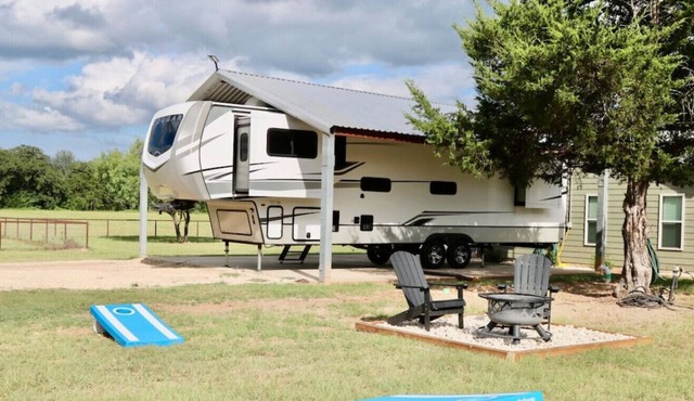 Rustic Ranch RV Escape