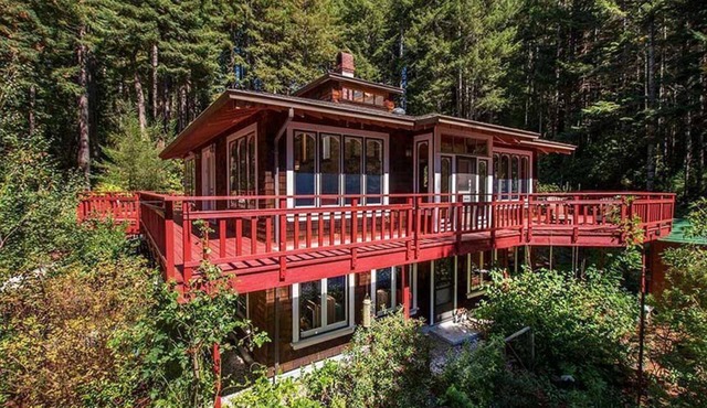 Rustic Redwood Retreat