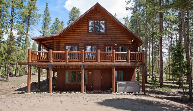 Rustic Retreat - 3 Resorts within 15 Miles