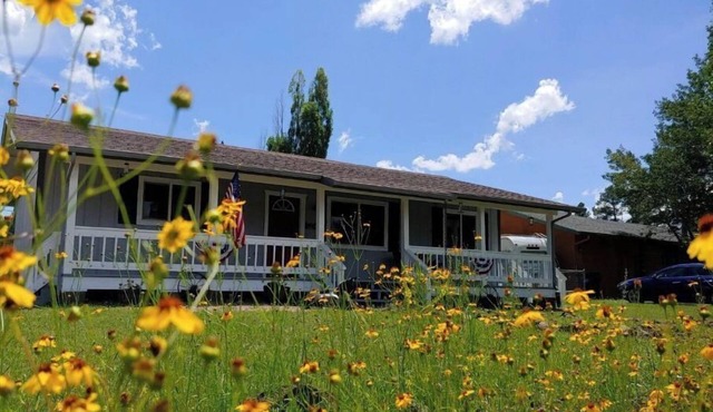 "Rustic Retreat" Escape To The "White Mountains" of Pinetop, Arizona
