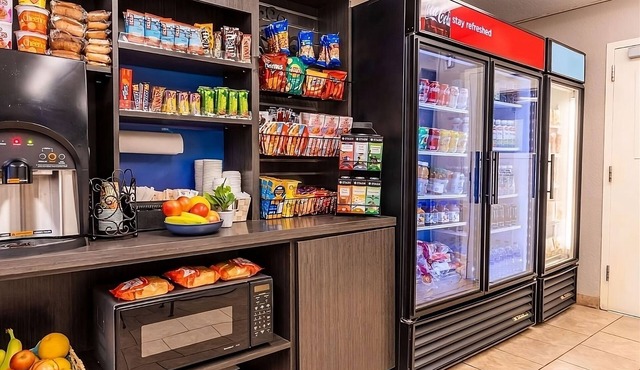 Rustic Retreat near Pittsburgh! 4 Relaxing Units, Full Kitchen, Pets Allowed!