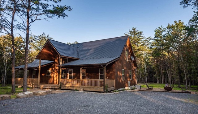 Rustic Retreat sleeps 14