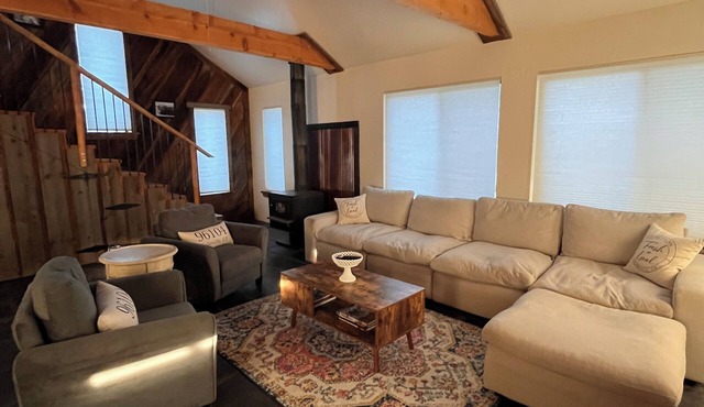 Rustic Rural Getaway, Family & Pet Friendly